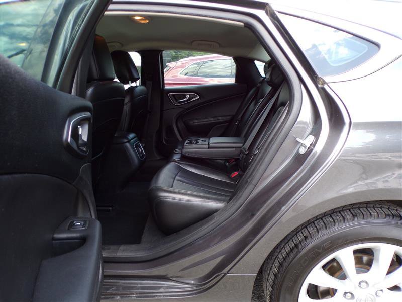 Used 2015 Chrysler 200 C w/ Navigation & Sound Group I image 26