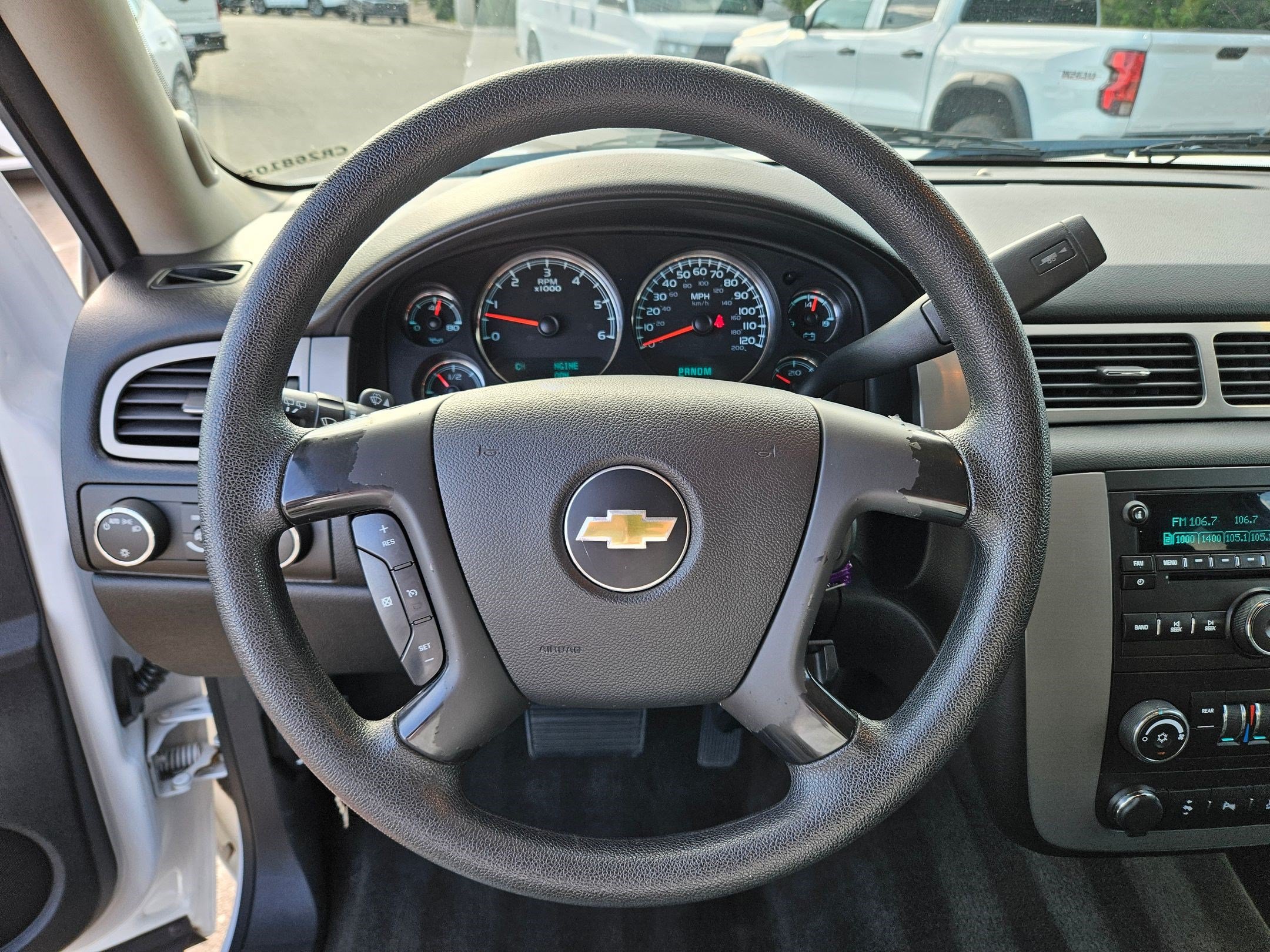 Used 2012 Chevrolet Suburban 4WD image 16