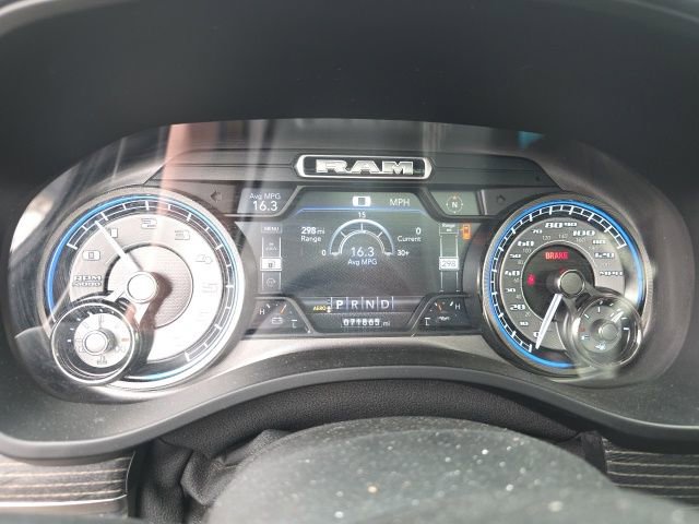 Used 2020 RAM 1500 Limited w/ Black Appearance Package image 17