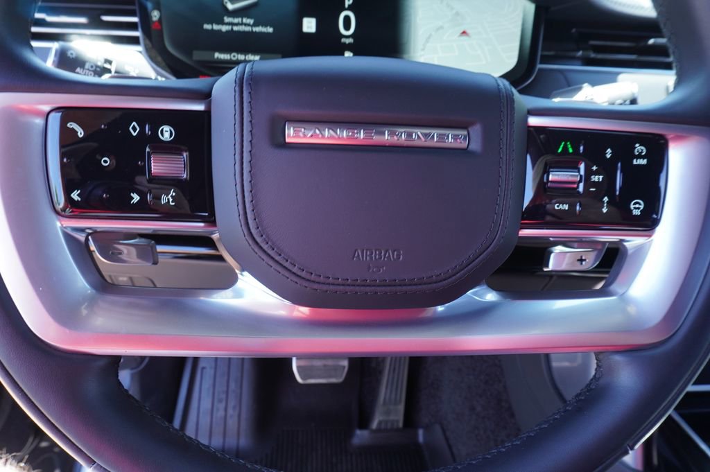 Used 2025 Land Rover Range Rover Long Wheelbase SE image 19