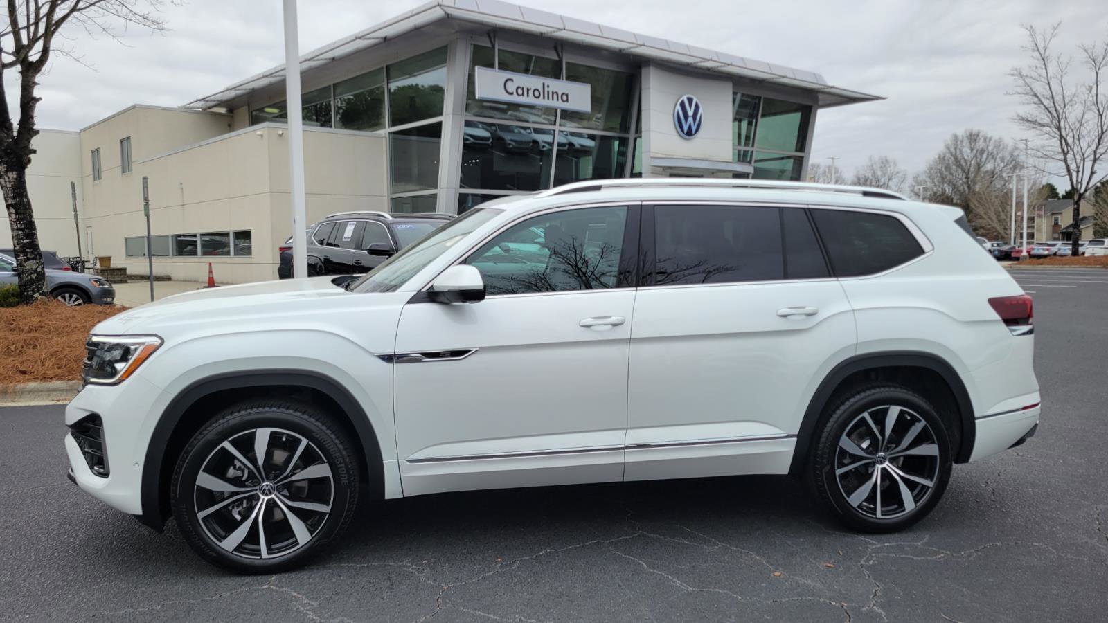 New 2026 Volkswagen Atlas SEL Premium R-Line video 2