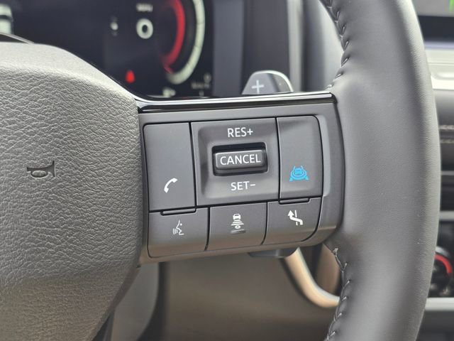 Used 2025 Nissan Rogue SL w/ Tech Package image 37