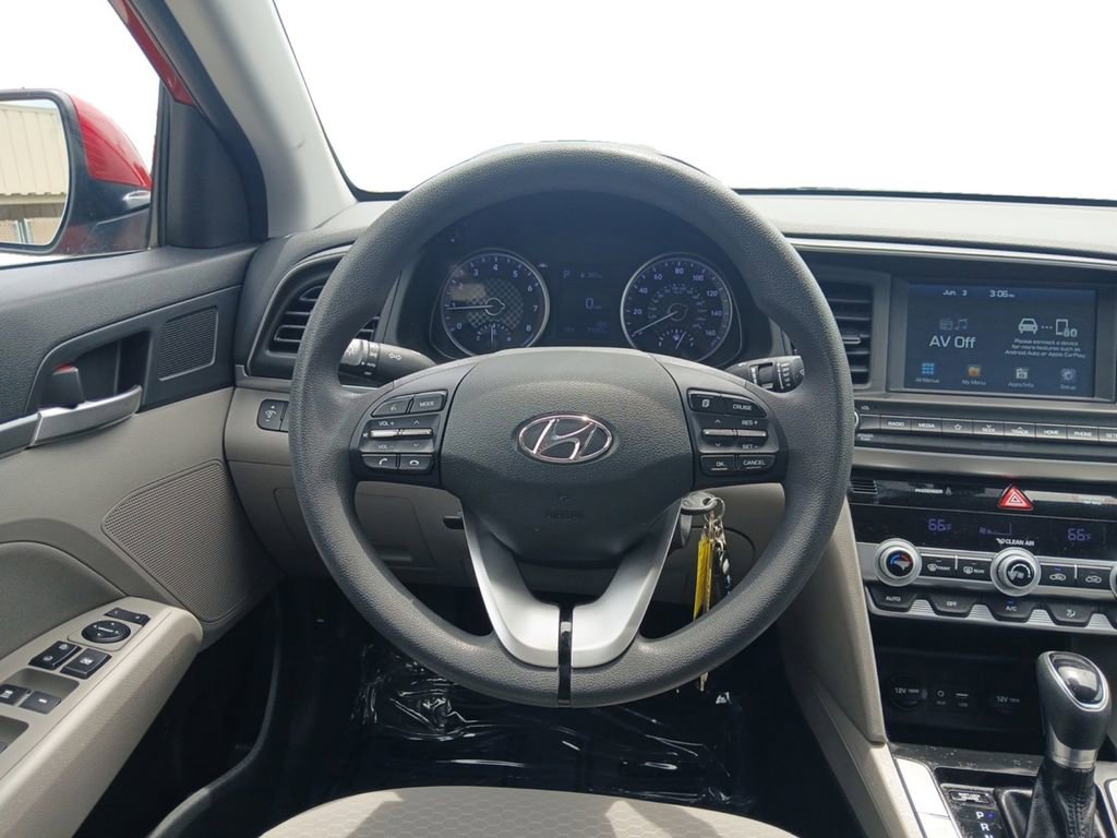 Used 2020 Hyundai Elantra SEL w/ Cargo Package (C1) FWD image 12
