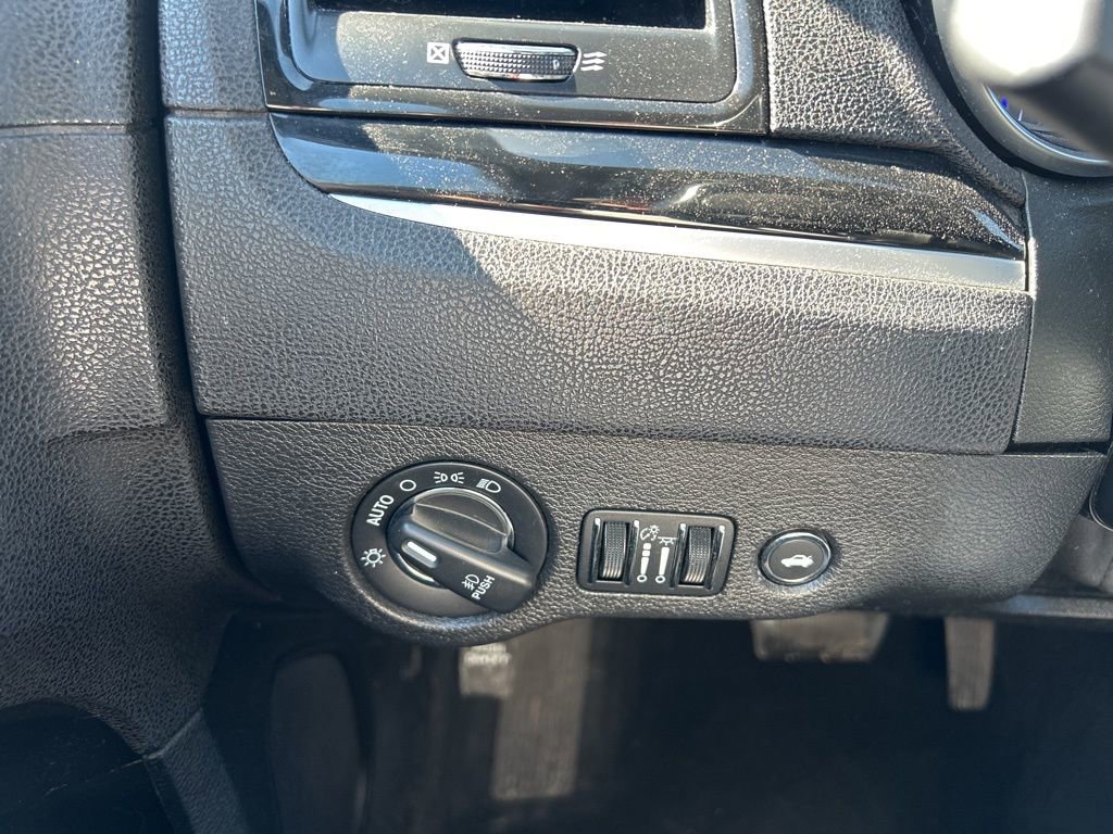 Used 2021 Chrysler 300 S image 22