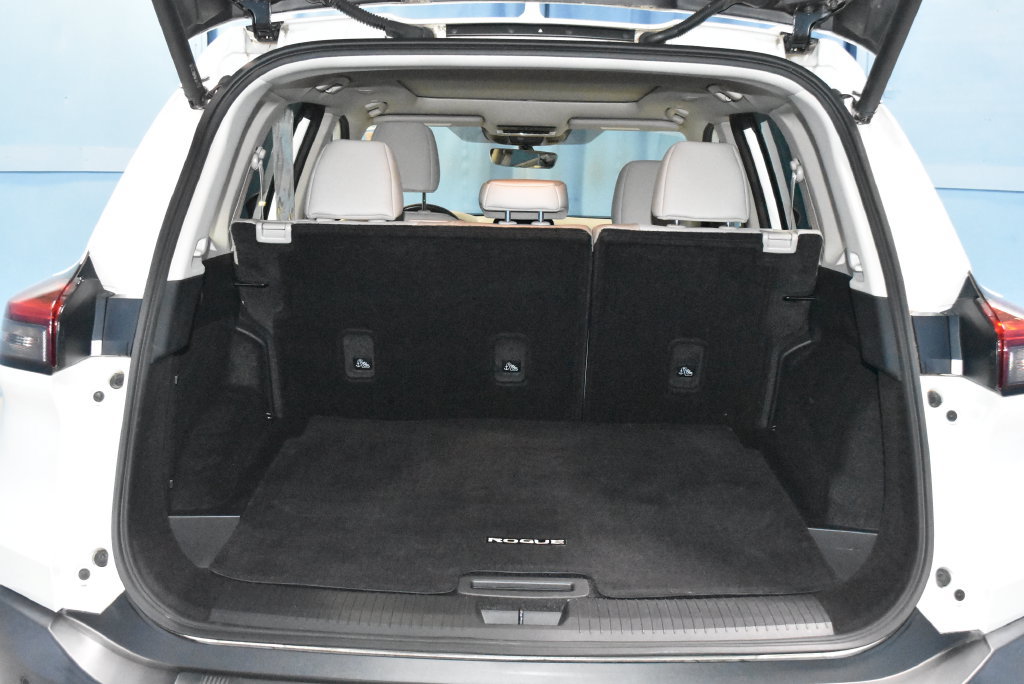 Used 2023 Nissan Rogue SV w/ SV Premium B Package AWD/4WD image 30