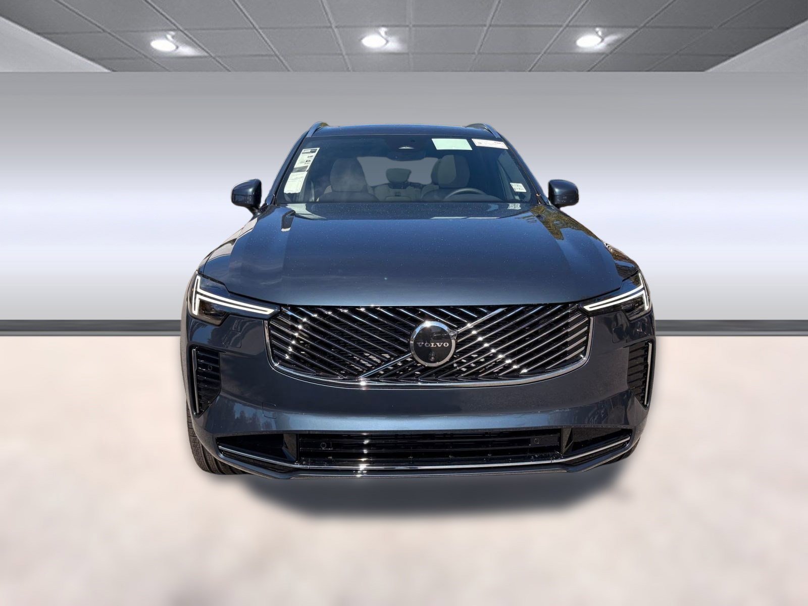New 2026 Volvo XC90 B6 Plus w/ Protection Package image 6