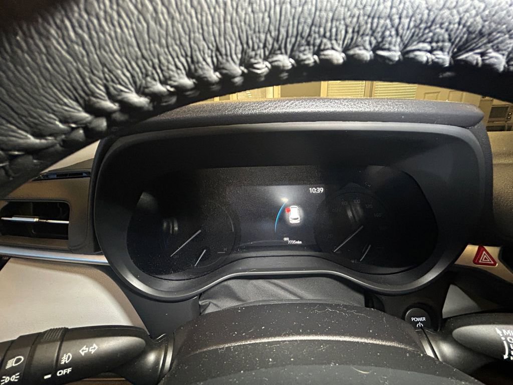 Used 2025 Toyota Sienna XLE image 22