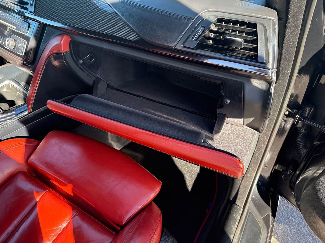 Used 2015 BMW M4 image 17