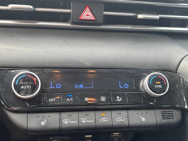 Used 2022 Hyundai Elantra SEL w/ Convenience Package FWD image 15