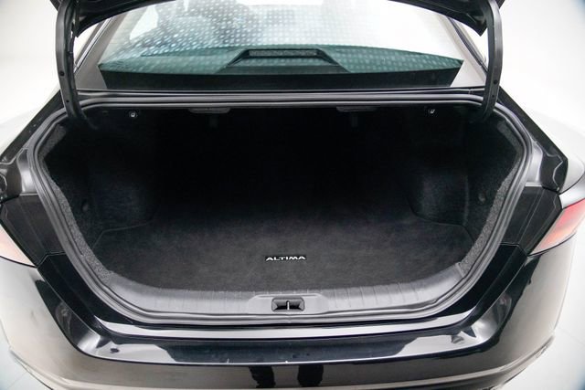 Used 2024 Nissan Altima 2.5 SV image 12