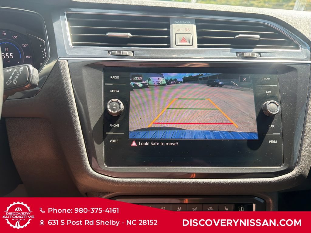 Used 2021 Volkswagen Tiguan SEL AWD/4WD image 19