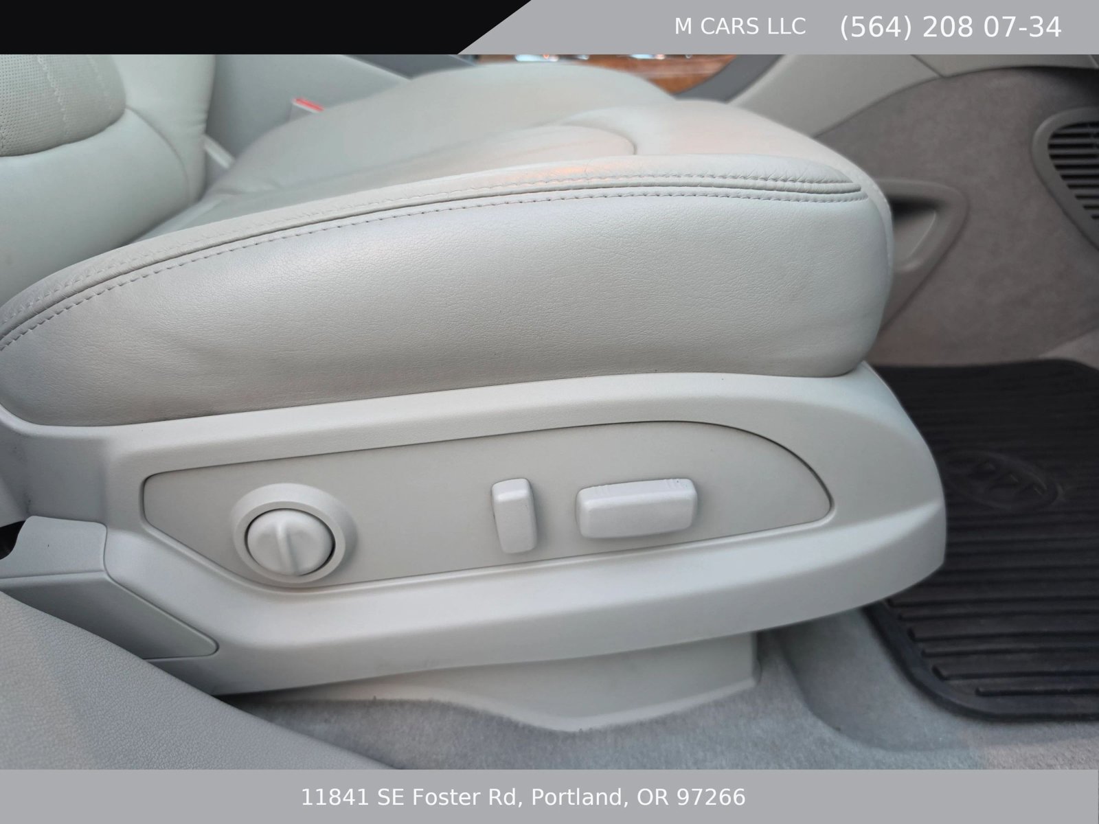 Used 2011 Buick Enclave CXL AWD/4WD image 23