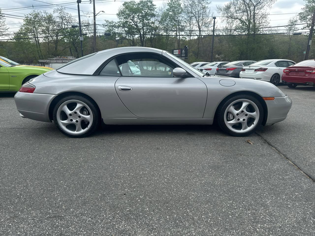 Used 2001 Porsche 911 Carrera 4 AWD/4WD image 7