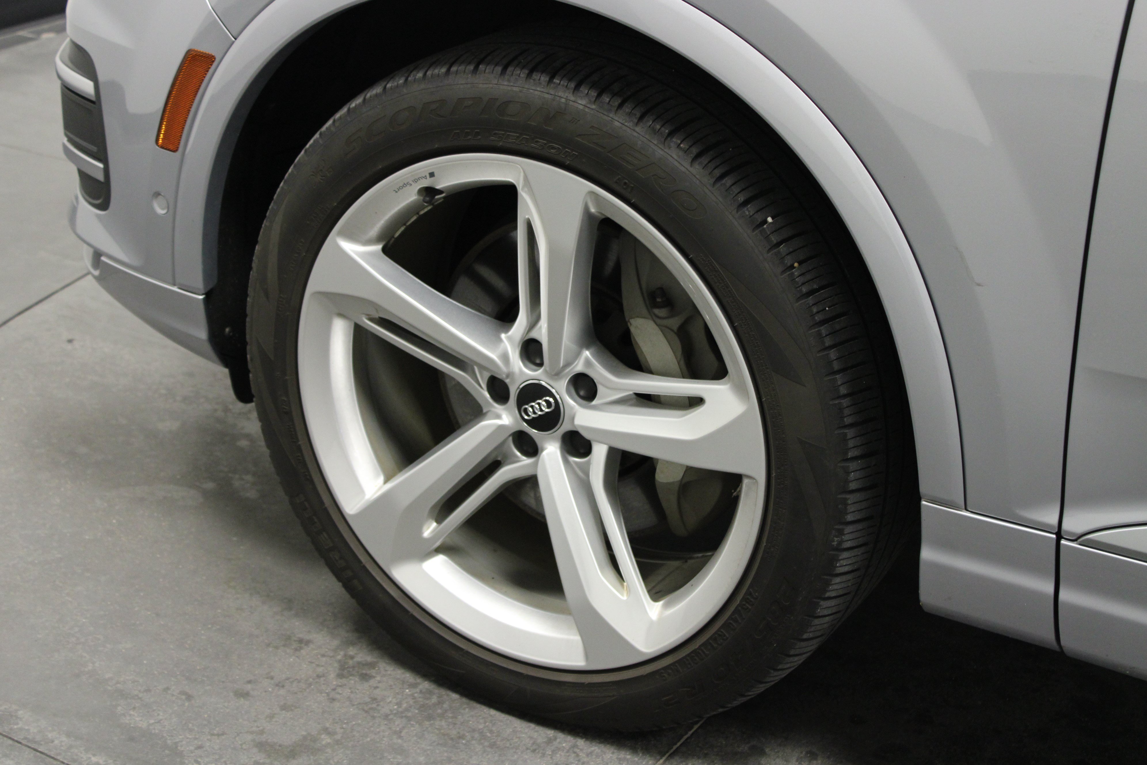 Used 2019 Audi Q7 3.0T Prestige AWD/4WD image 10