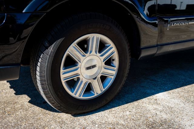 Used 2002 Lincoln Blackwood image 14