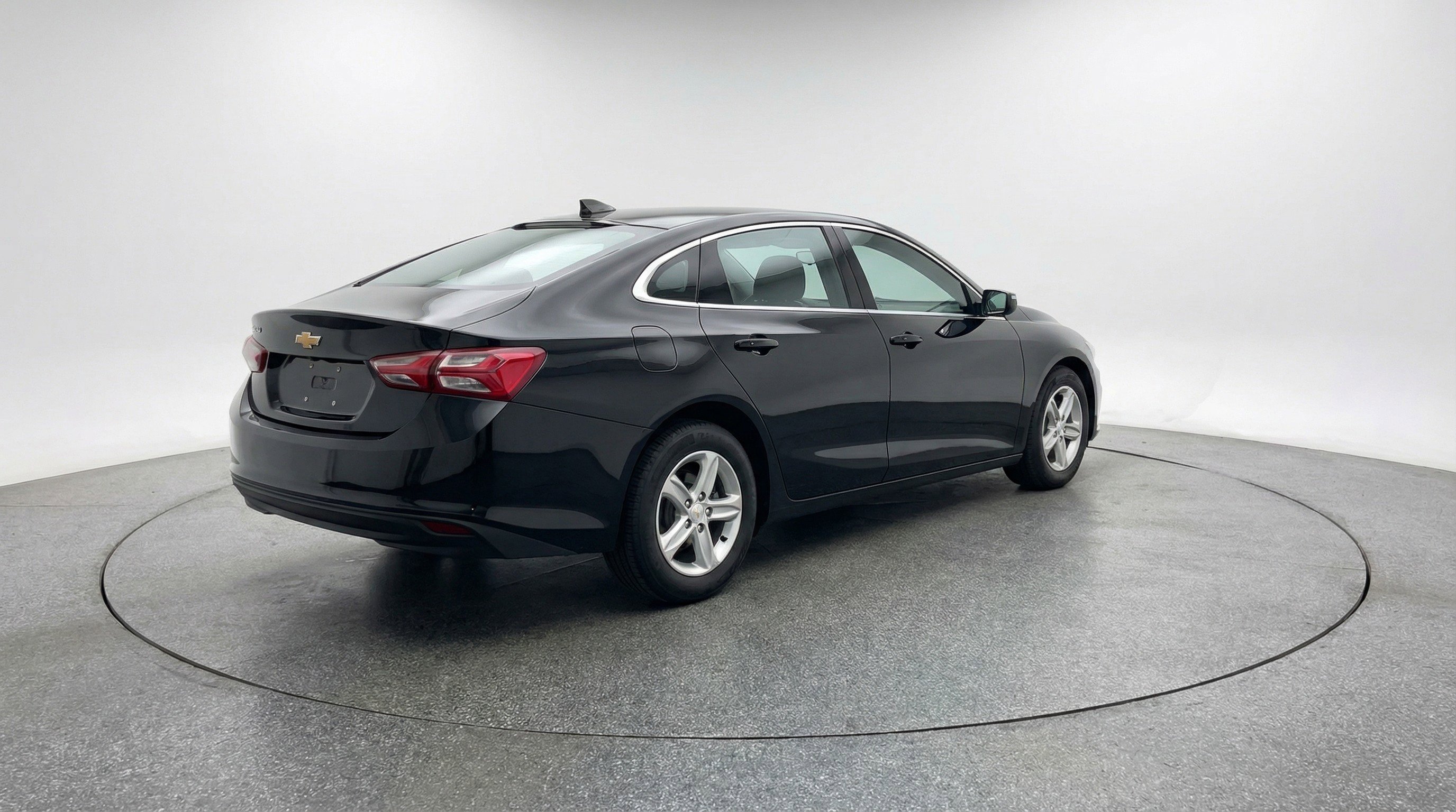 Used 2024 Chevrolet Malibu LT FWD image 9