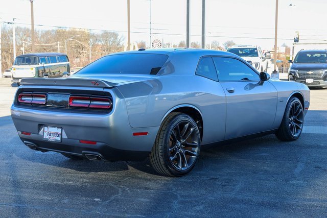 Used 2018 Dodge Challenger R/T image 3