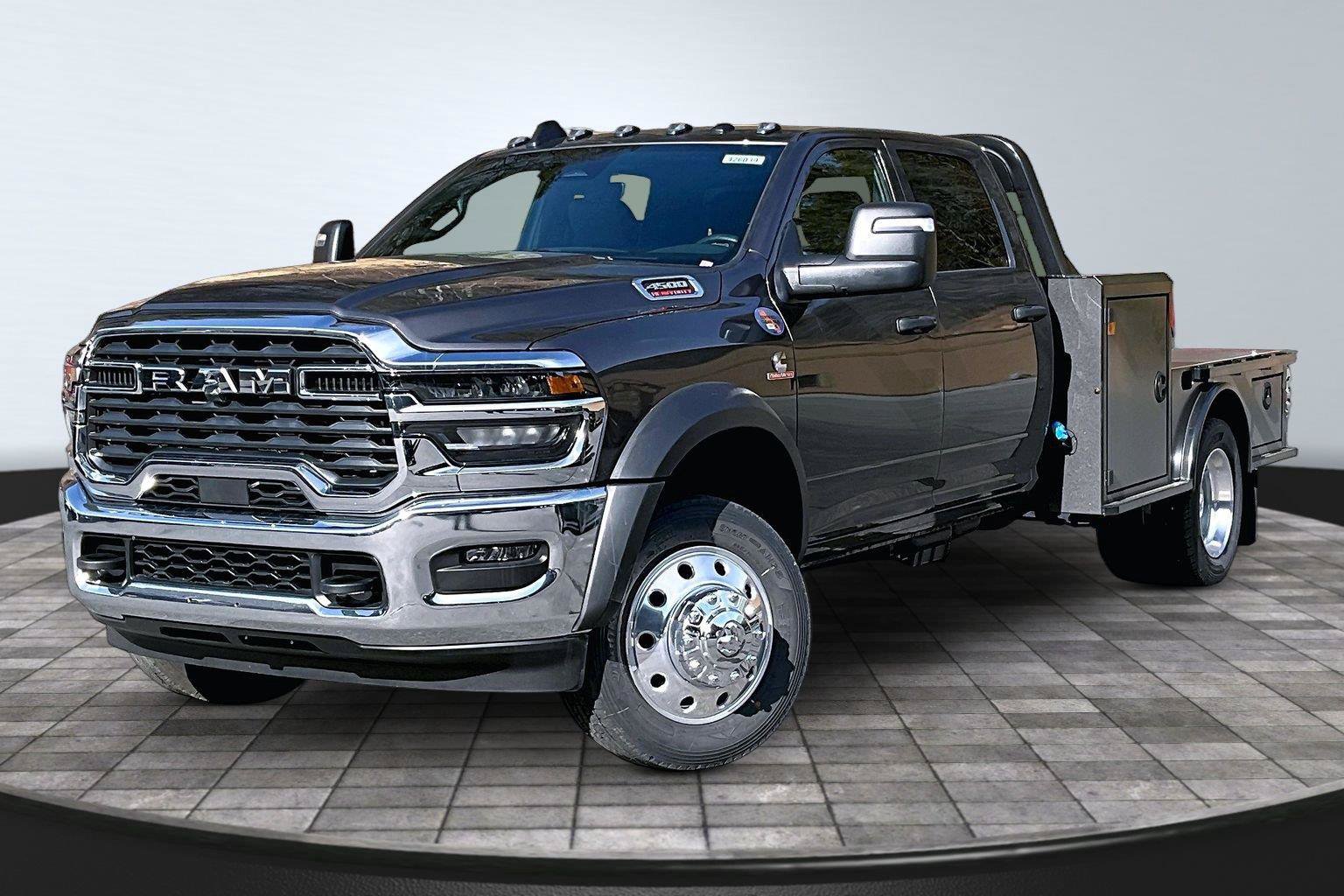 New 2026 RAM 4500 Tradesman w/ Chrome Appearance Group AWD/4WD image 3