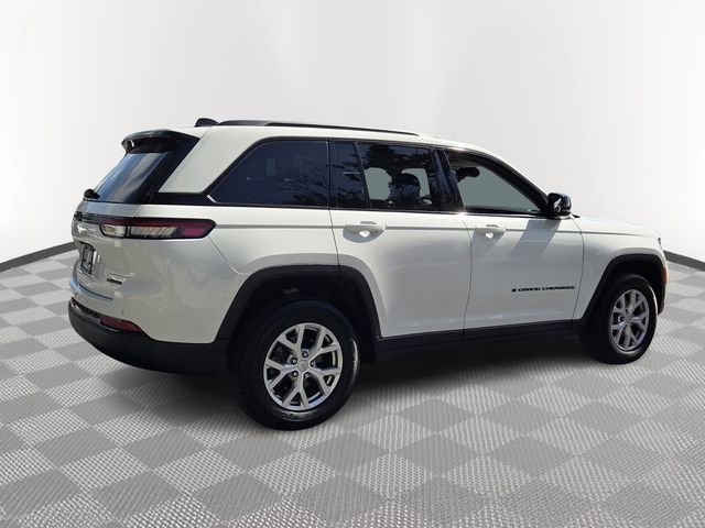 Used 2023 Jeep Grand Cherokee Limited w/ Black Appearance Package image 6