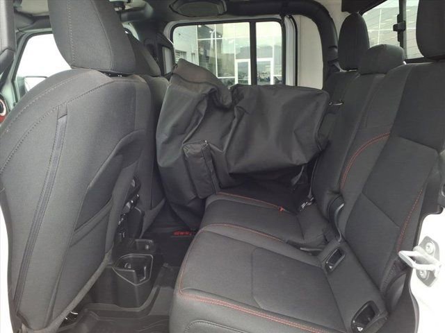 Used 2023 Jeep Gladiator Rubicon w/ Cold Weather Group image 25