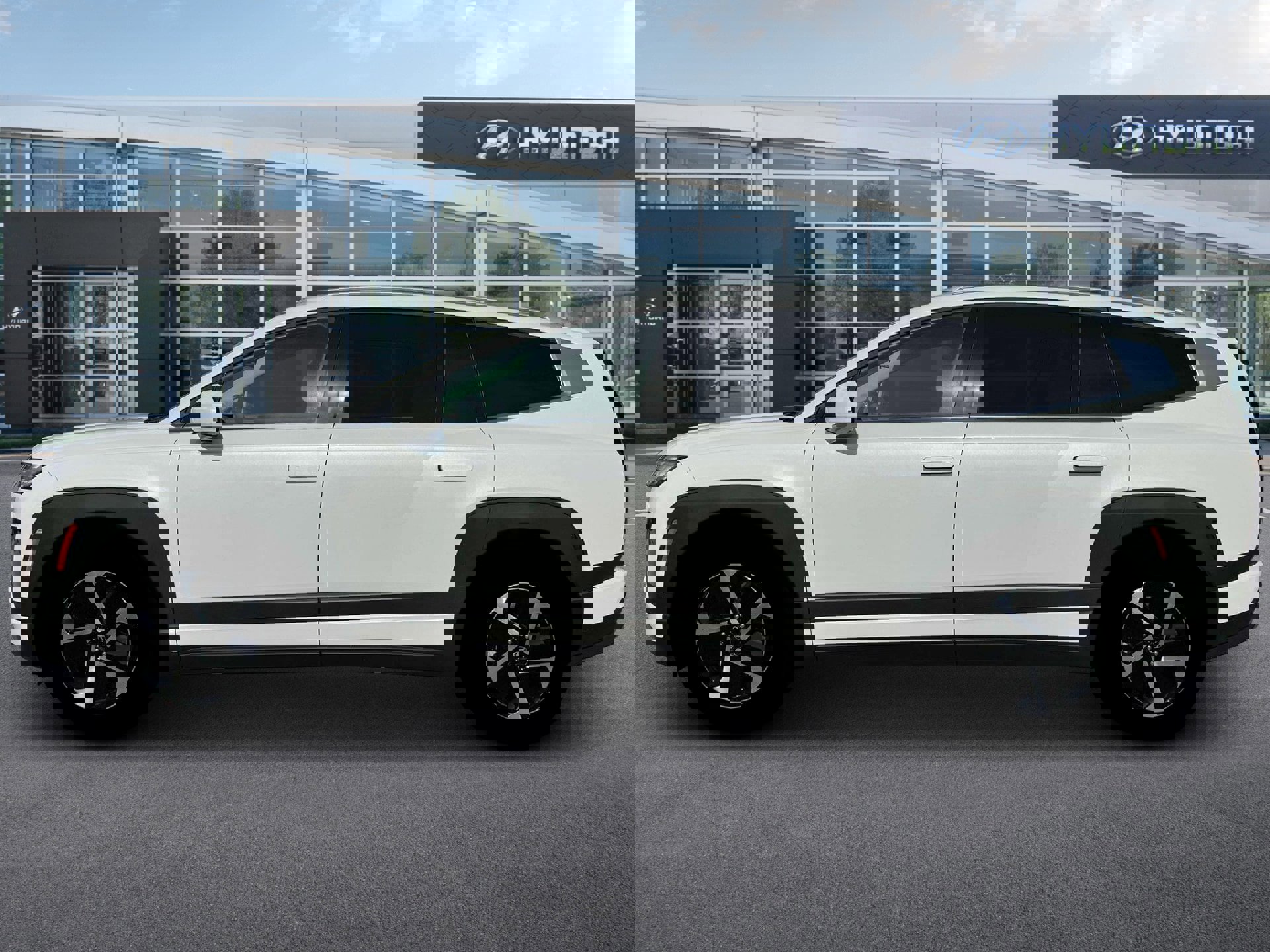 New 2026 Hyundai Ioniq 9 SE image 3