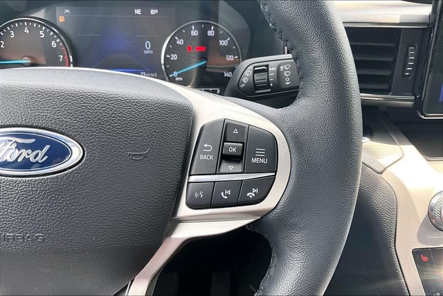 Used 2024 Ford Explorer XLT w/ Equipment Group 202A AWD/4WD image 17