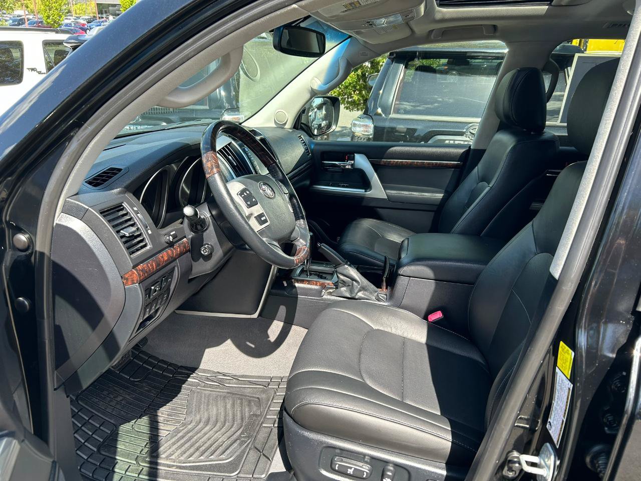 Used 2013 Toyota Land Cruiser AWD/4WD image 8