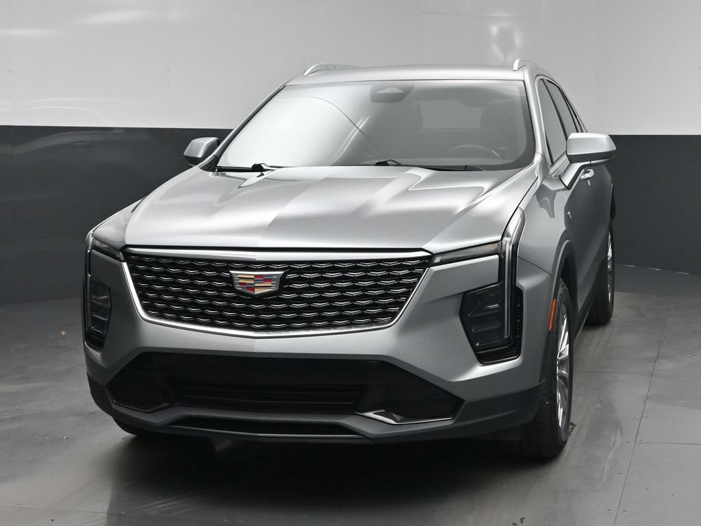 Used 2024 Cadillac XT4 Premium Luxury FWD image 6