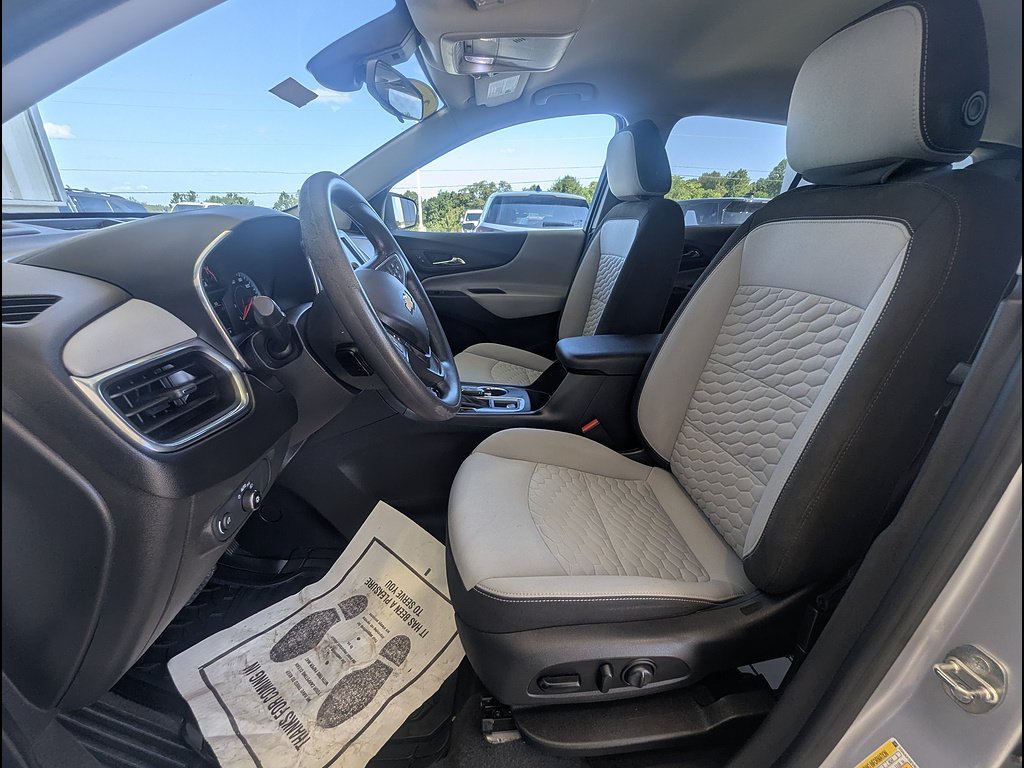 Used 2020 Chevrolet Equinox LS w/ LS Convenience Package AWD/4WD image 18
