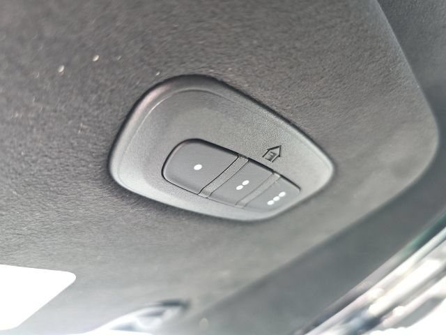 Used 2025 Jeep Grand Wagoneer L Series III w/ Rear Seat Video Group 1 AWD/4WD image 32