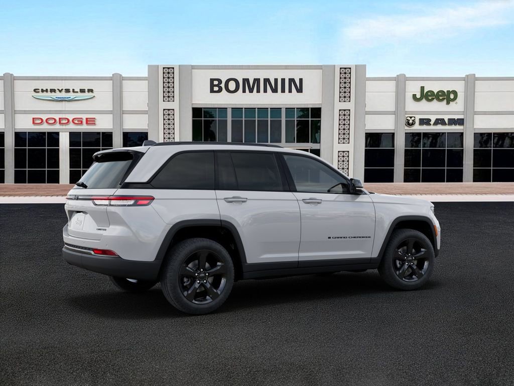New 2025 Jeep Grand Cherokee Limited w/ Black Appearance Package image 4