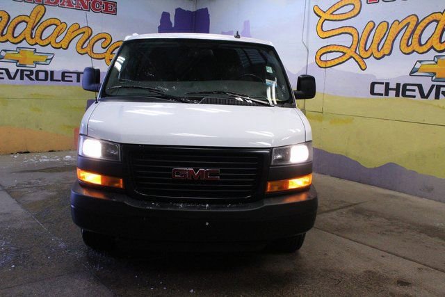 Used 2023 GMC Savana 2500 Extended w/ Driver Convenience Package image 3