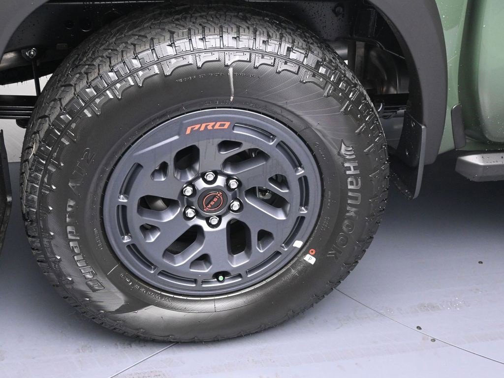 New 2026 Nissan Frontier PRO-4X w/ Pro-4x Convenience Package image 5