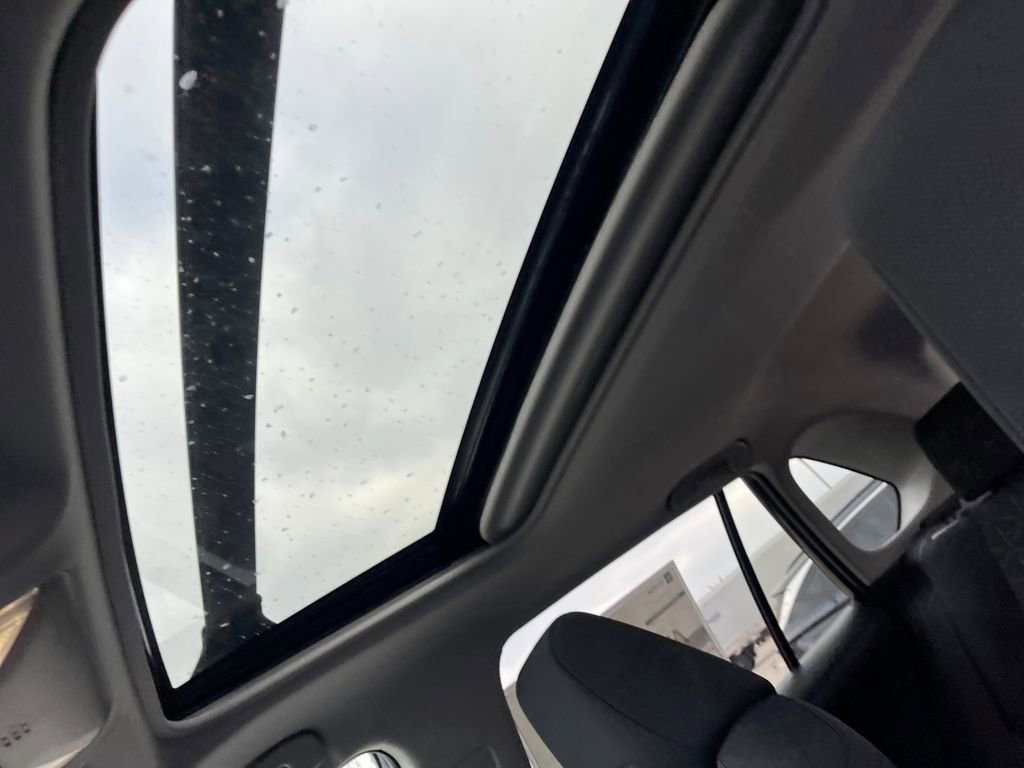 New 2025 Toyota RAV4 XLE image 21