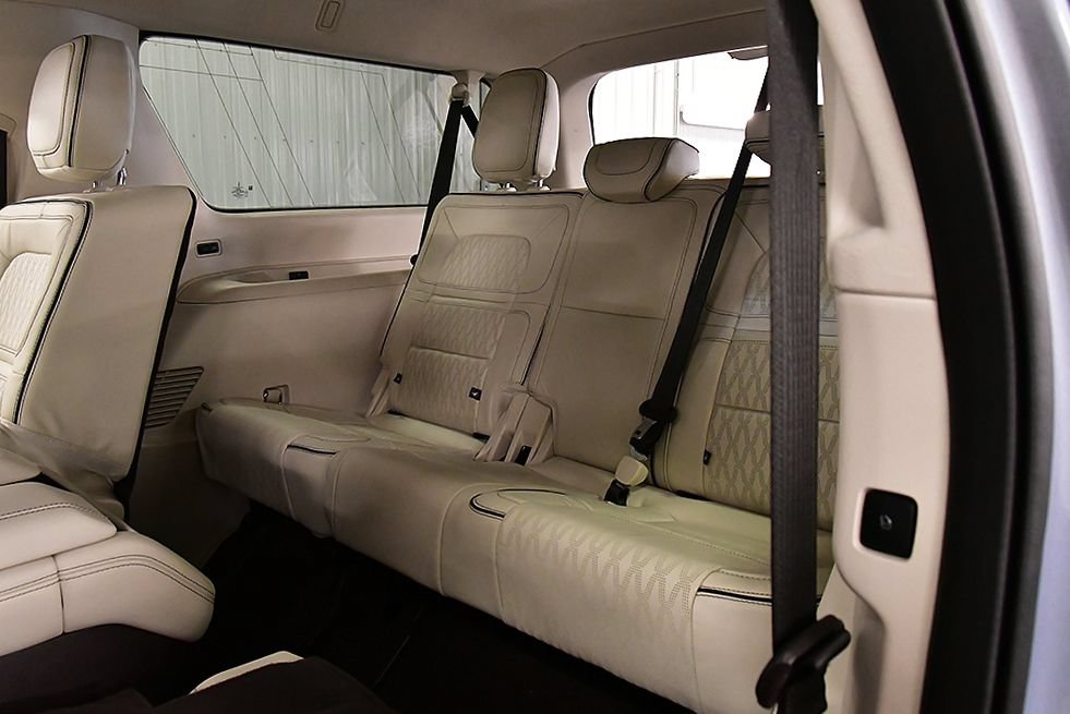 Used 2023 Lincoln Navigator L Black Label AWD/4WD image 28