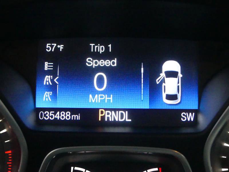 Used 2018 Ford Focus SE w/ SE Appearance Package image 32