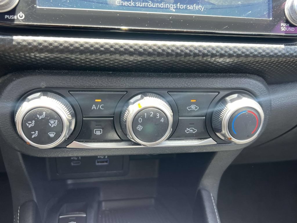Used 2024 Nissan Kicks SV w/ Interior Electronics Package FWD image 27
