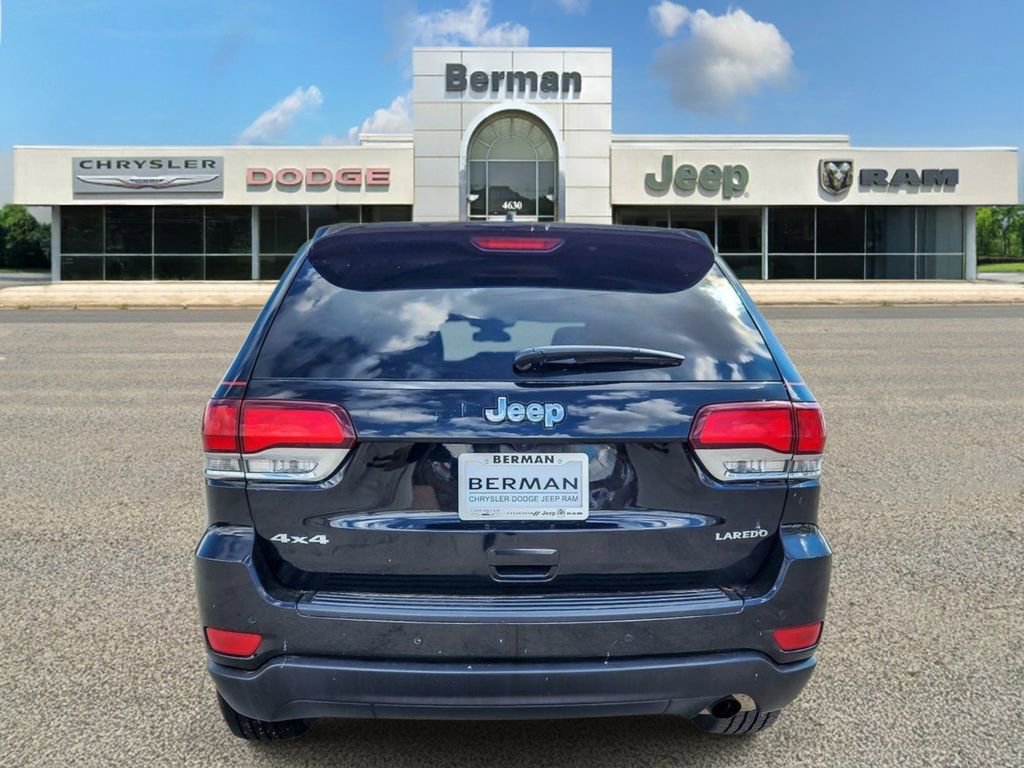 Used 2021 Jeep Grand Cherokee Laredo AWD/4WD image 6