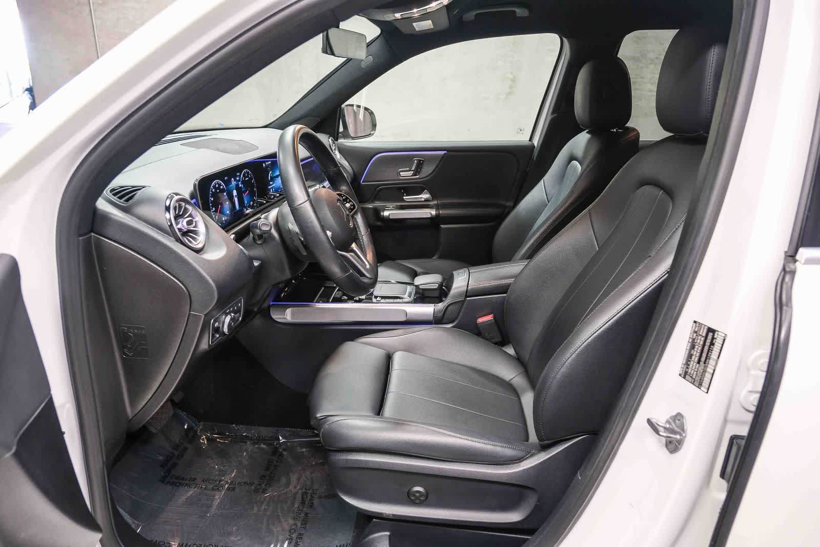 Used 2021 Mercedes-Benz GLB 250 image 24