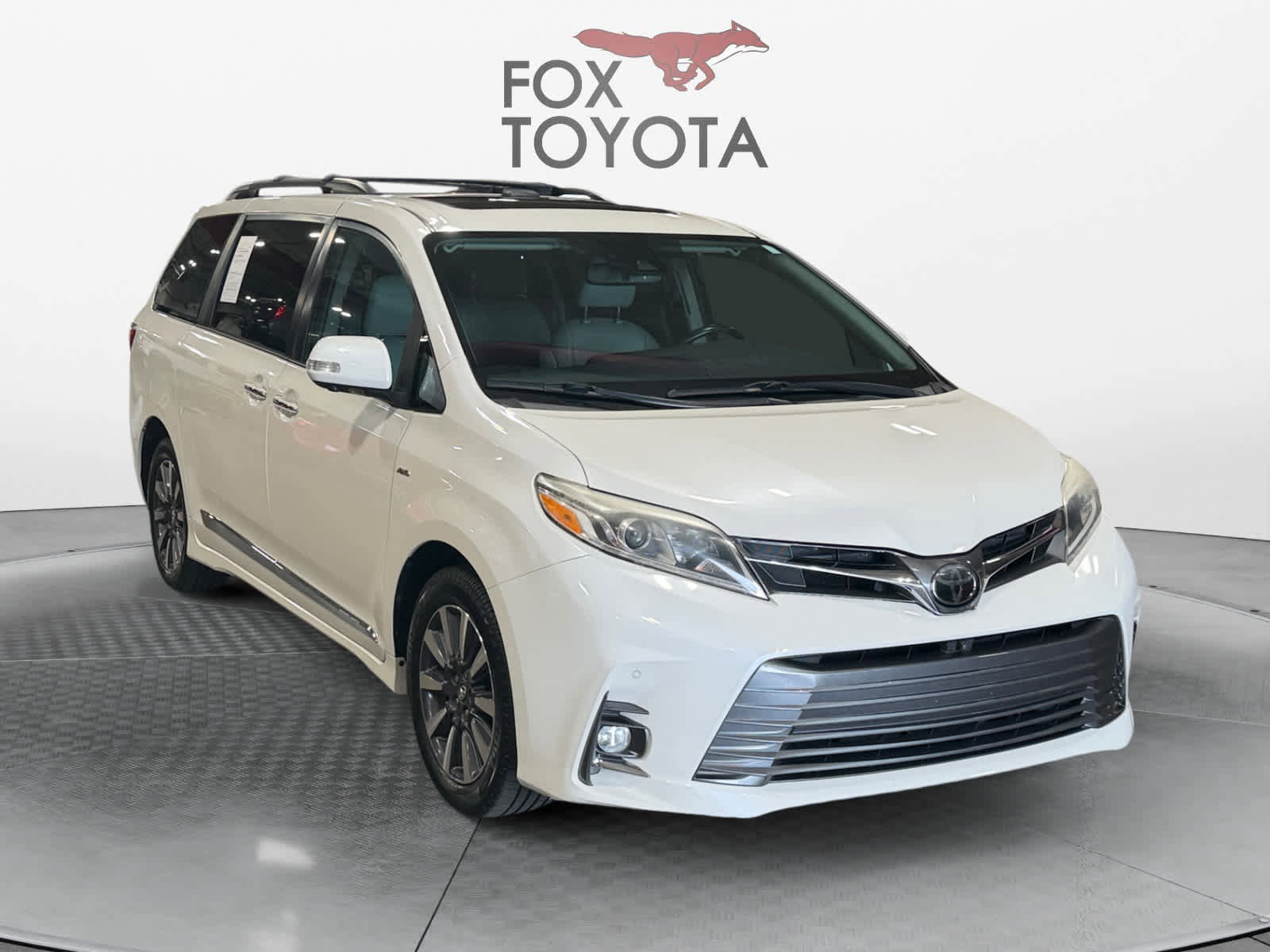 Used 2018 Toyota Sienna Limited Premium image 8
