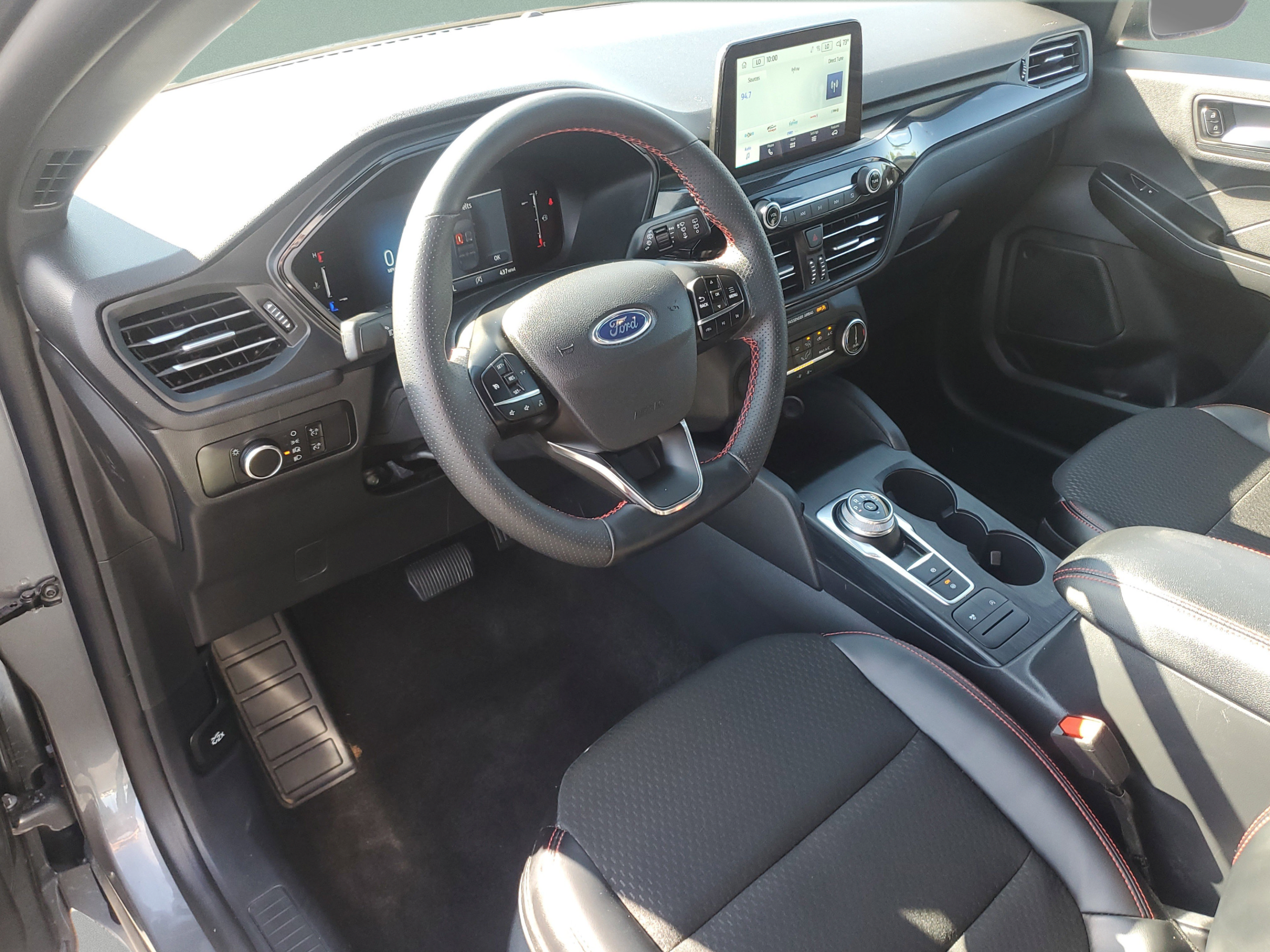 Used 2025 Ford Escape ST-Line FWD image 15