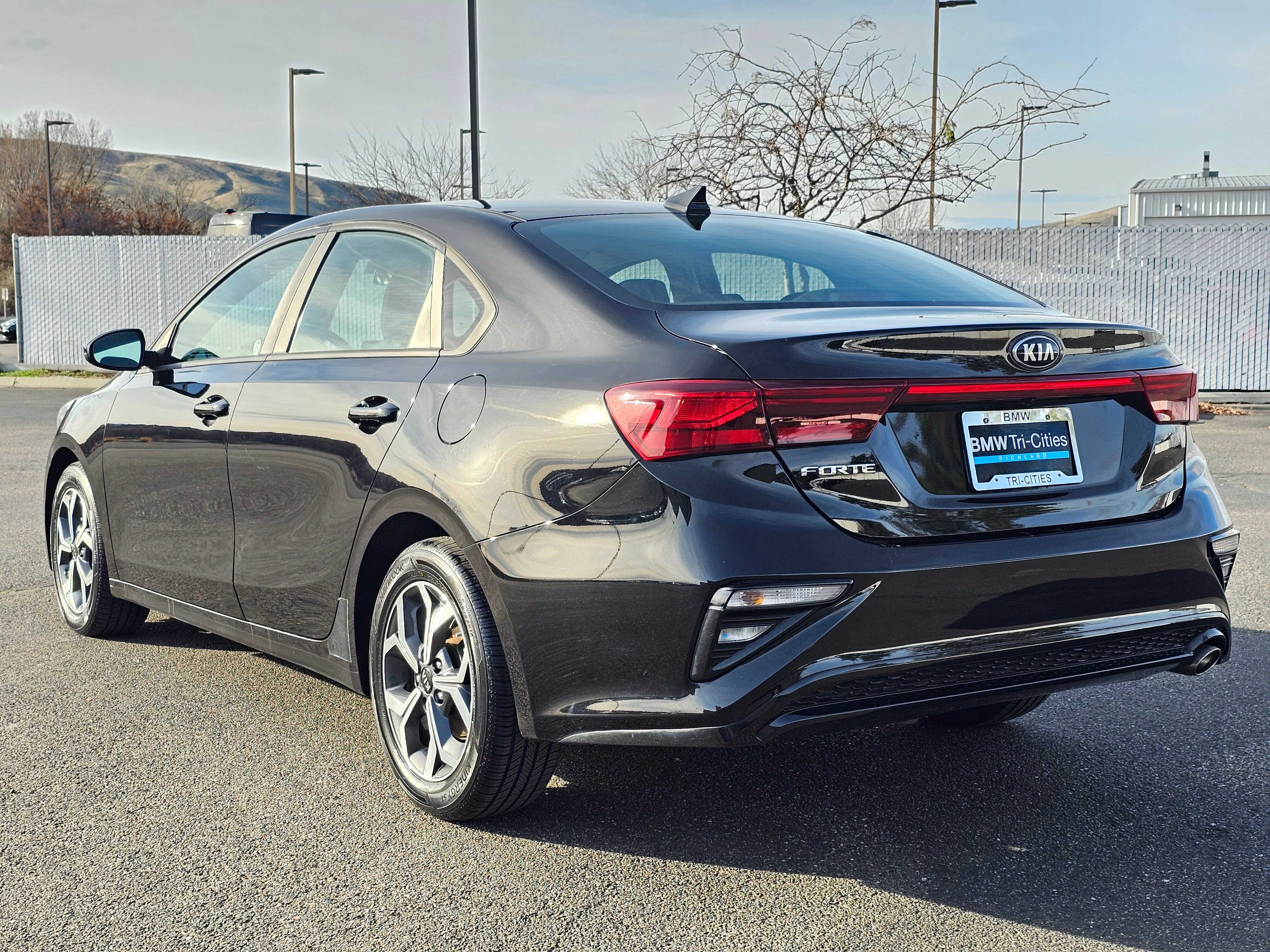 Used 2021 Kia Forte LXS image 4