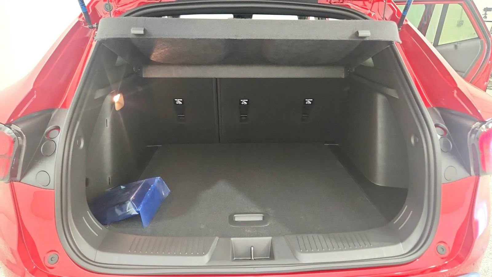 New 2026 Chevrolet Trax RS w/ Driver Confidence Package FWD image 36