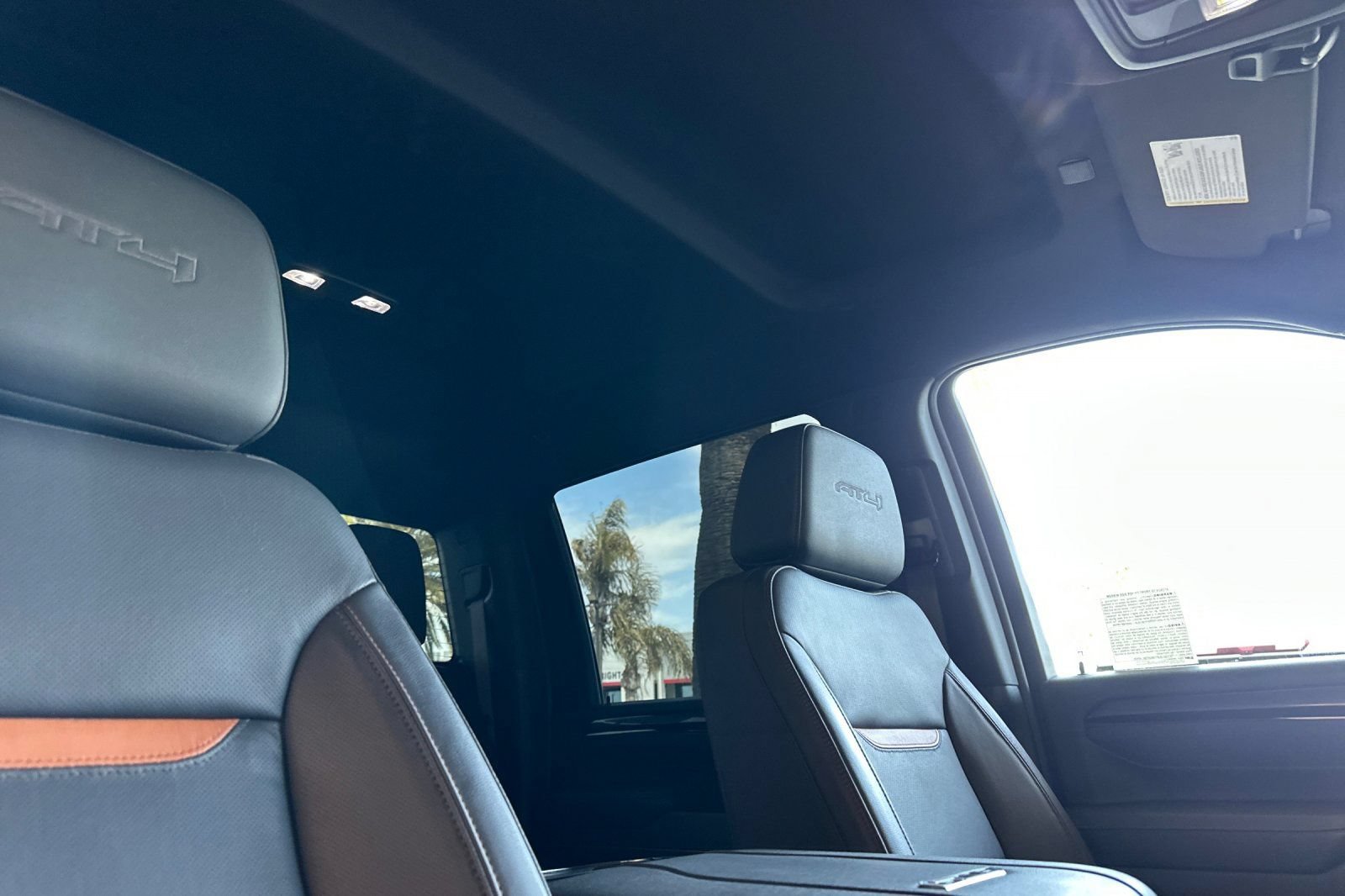 Certified 2025 GMC Sierra 2500 AT4 AWD/4WD image 17