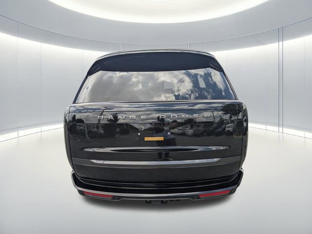 Used 2025 Land Rover Range Rover SE AWD/4WD image 4