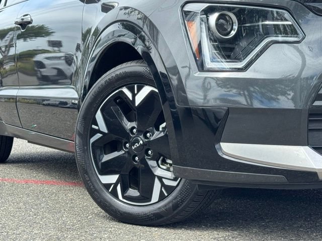 Certified 2024 Kia Niro Wind w/ Wind Preserve Package FWD image 2