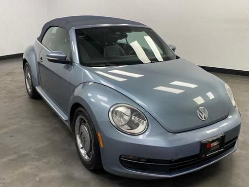 Used 2016 Volkswagen Beetle 1.8T Denim FWD image 8
