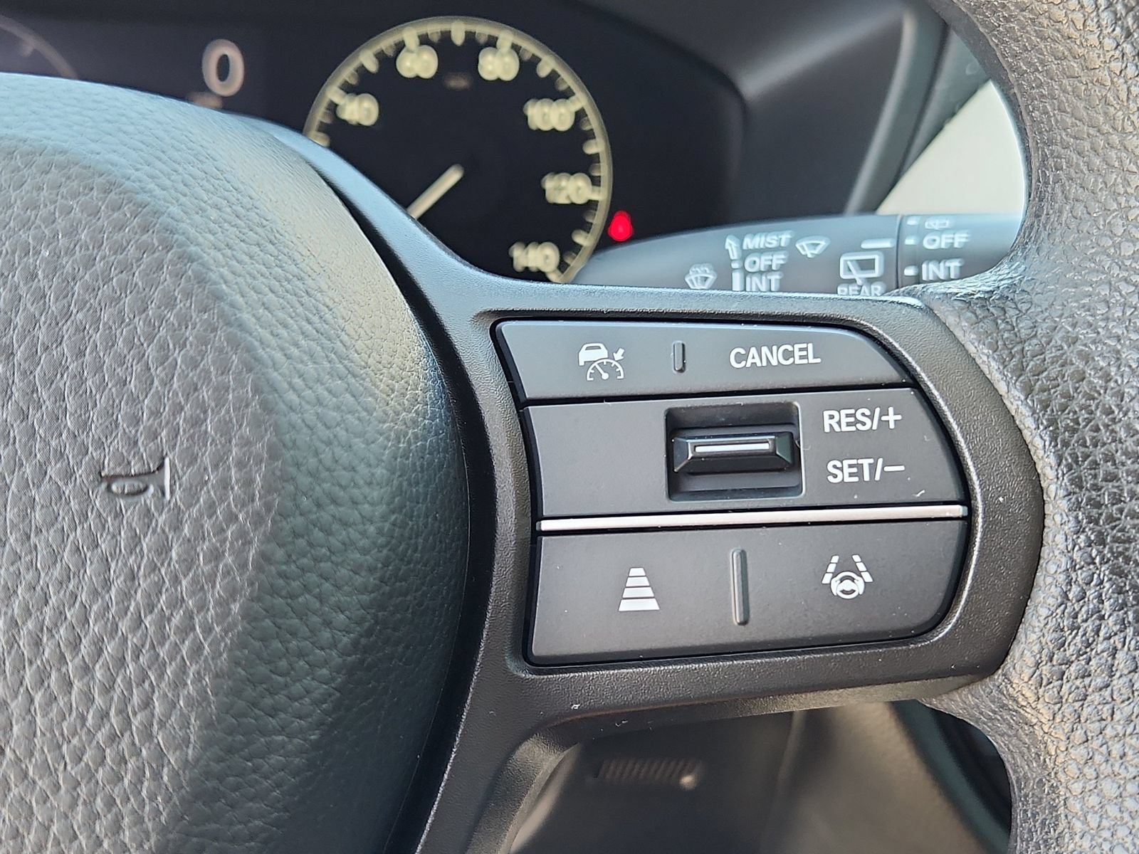 Used 2023 Honda HR-V LX image 19