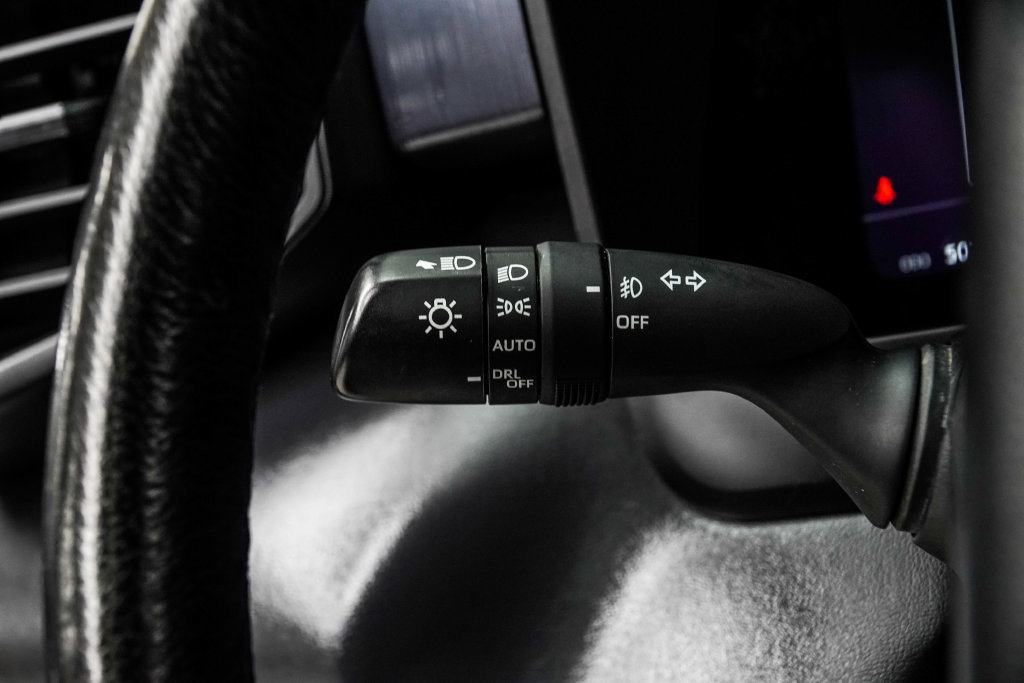 Used 2024 Toyota Tundra Platinum AWD/4WD image 35