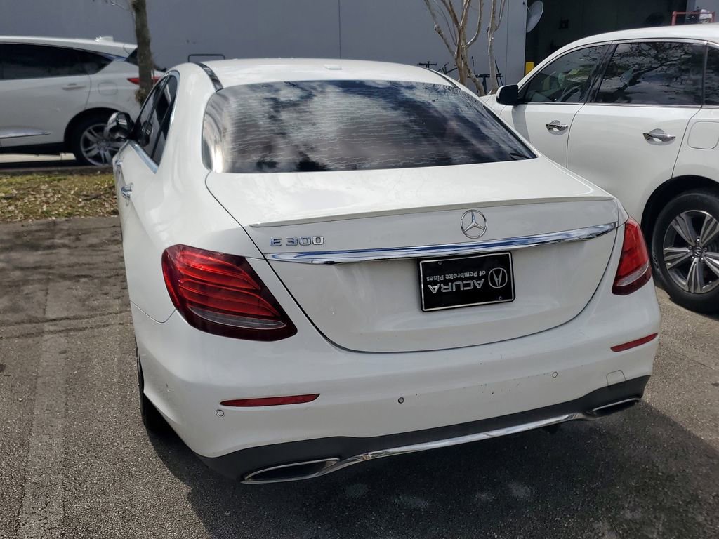 Used 2017 Mercedes-Benz E 300 image 7